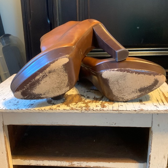 Ralph Lauren calfskin ankle booties - Picture 3 of 4